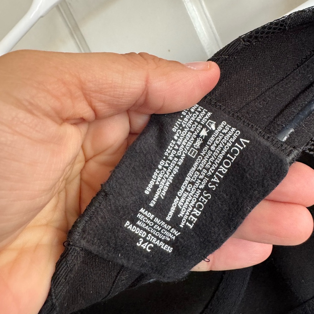 Victoria’s Secret black lace padded strapless bra size 34C - Picture 6 of 6